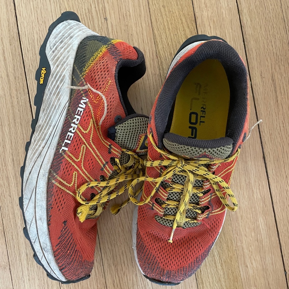 MERRELL // Men’s Moab Flight Trail Running Shoes